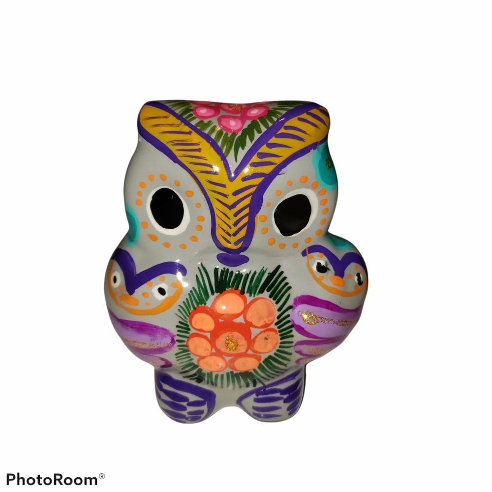 Polish pottery fun little big eyed owl.